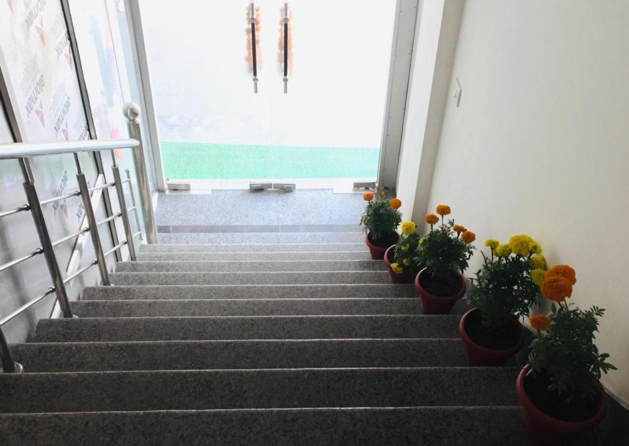 The Magnum Bed & Breakfast New Delhi Exterior photo