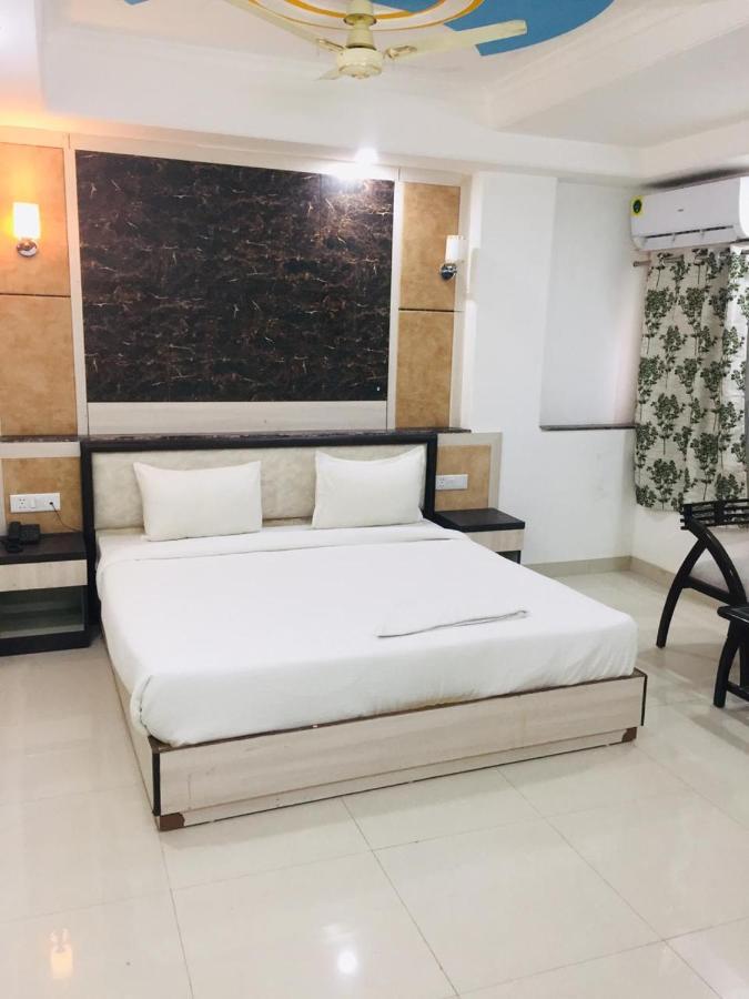 The Magnum Bed & Breakfast New Delhi Exterior photo