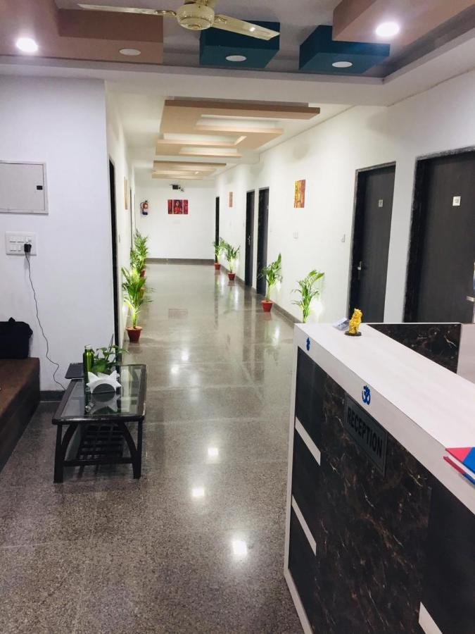 The Magnum Bed & Breakfast New Delhi Exterior photo